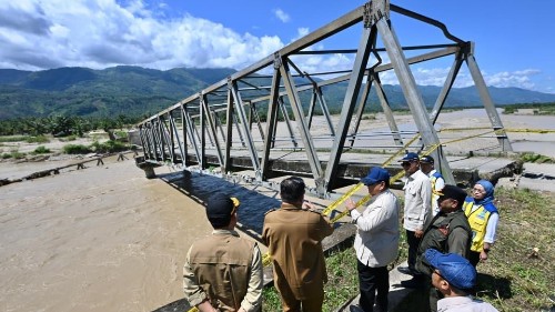 印尼洪灾和山体滑坡已致846人遇难