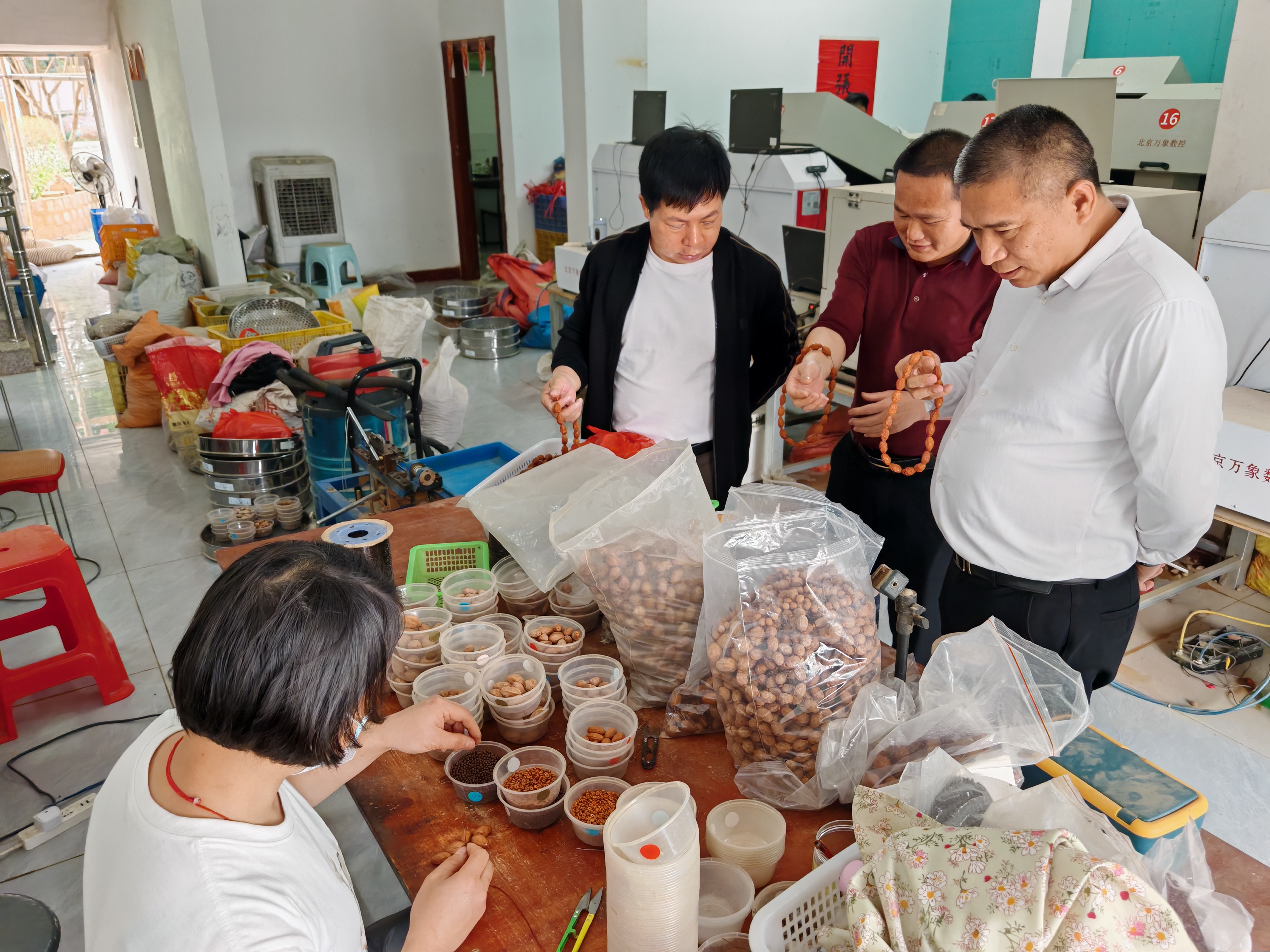 政协委员风采丨彭家锋：耕耘脚下土 深谋案上言