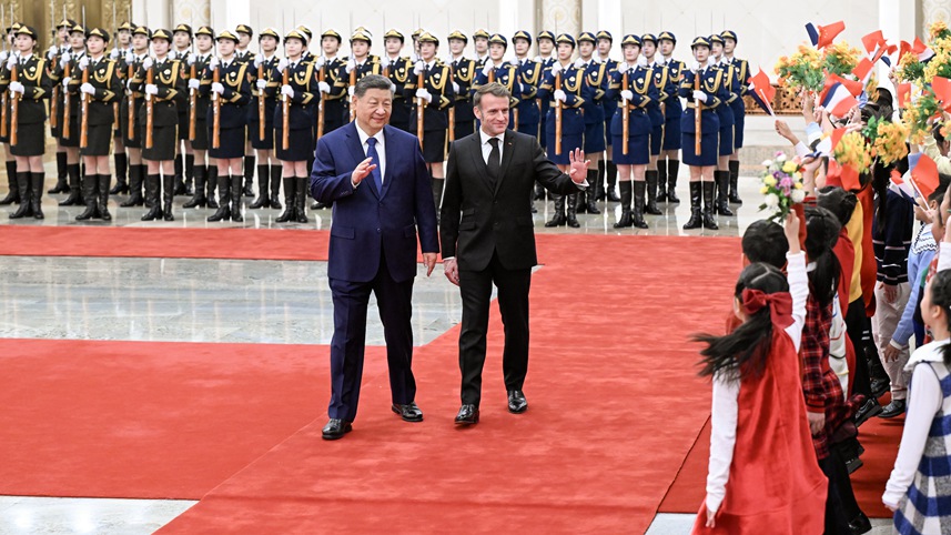 Chinese, French leaders vow to strengthen bilateral cooperation