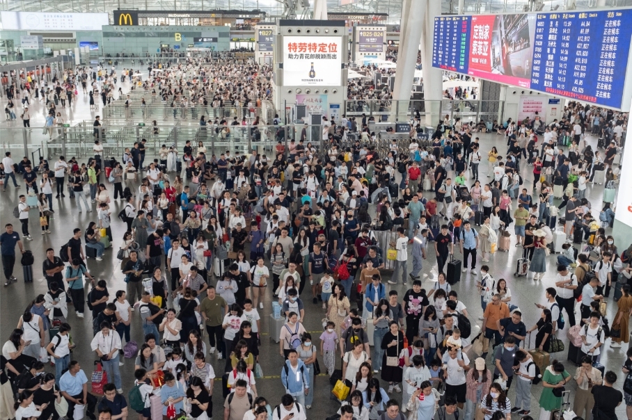 图 广州日报新花城记者:陈忧子2 广州南站