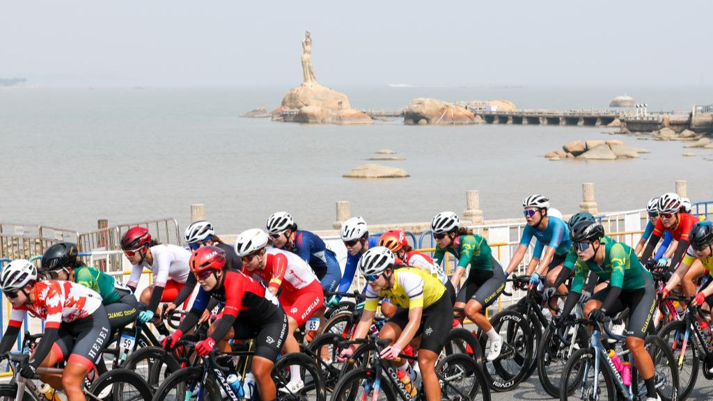 In pics: women's road race of cycling road at China's 15th National Games