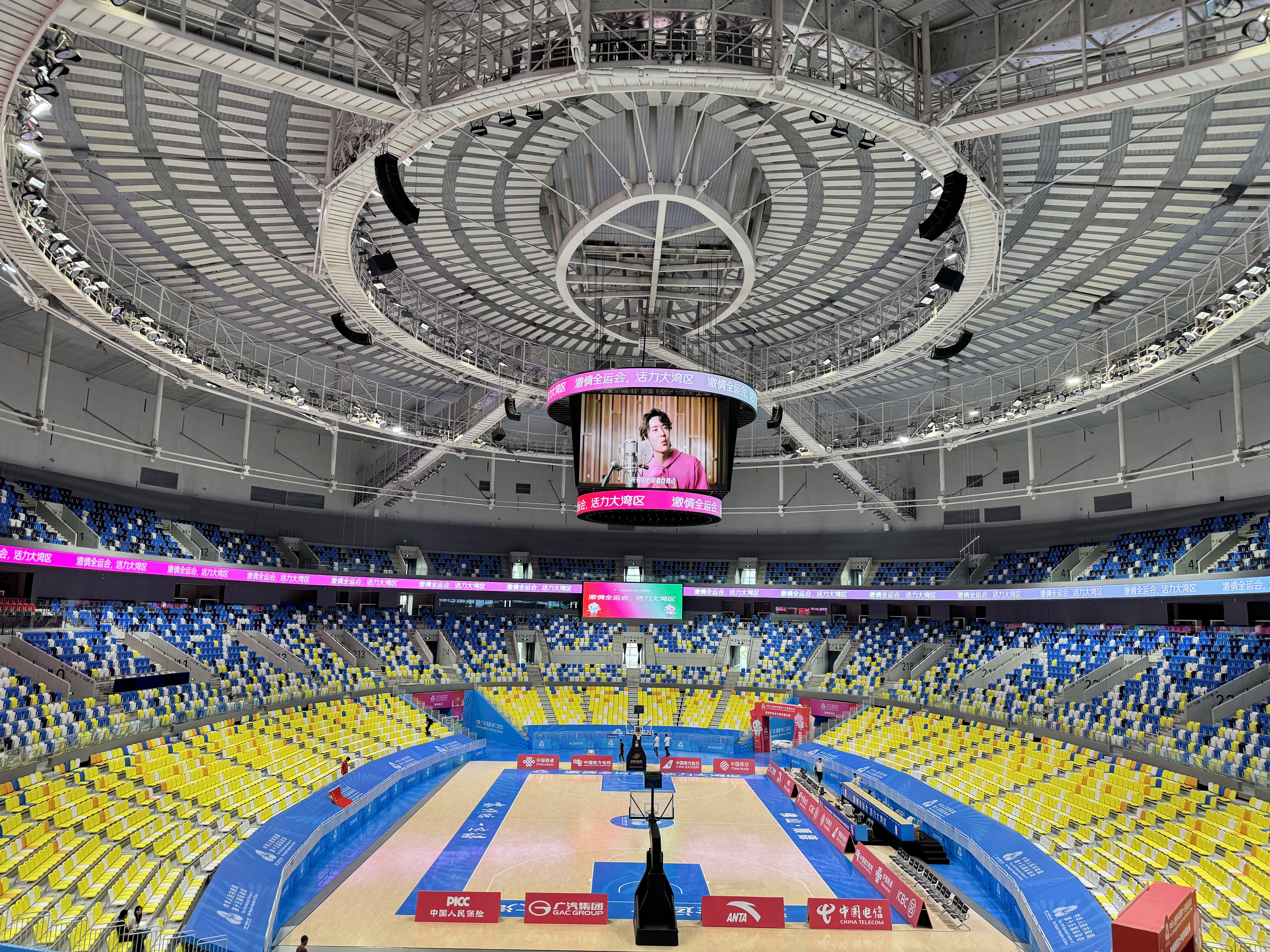 顺德德胜体育中心。