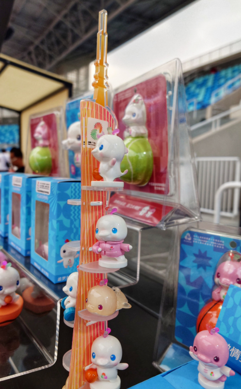 image.png 地标广州塔与萌萌哒的十五运吉祥物。