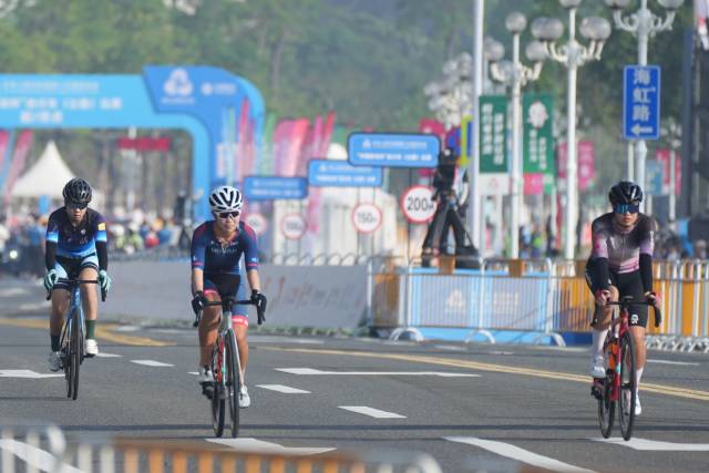 南方+ 钱文攀 拍摄