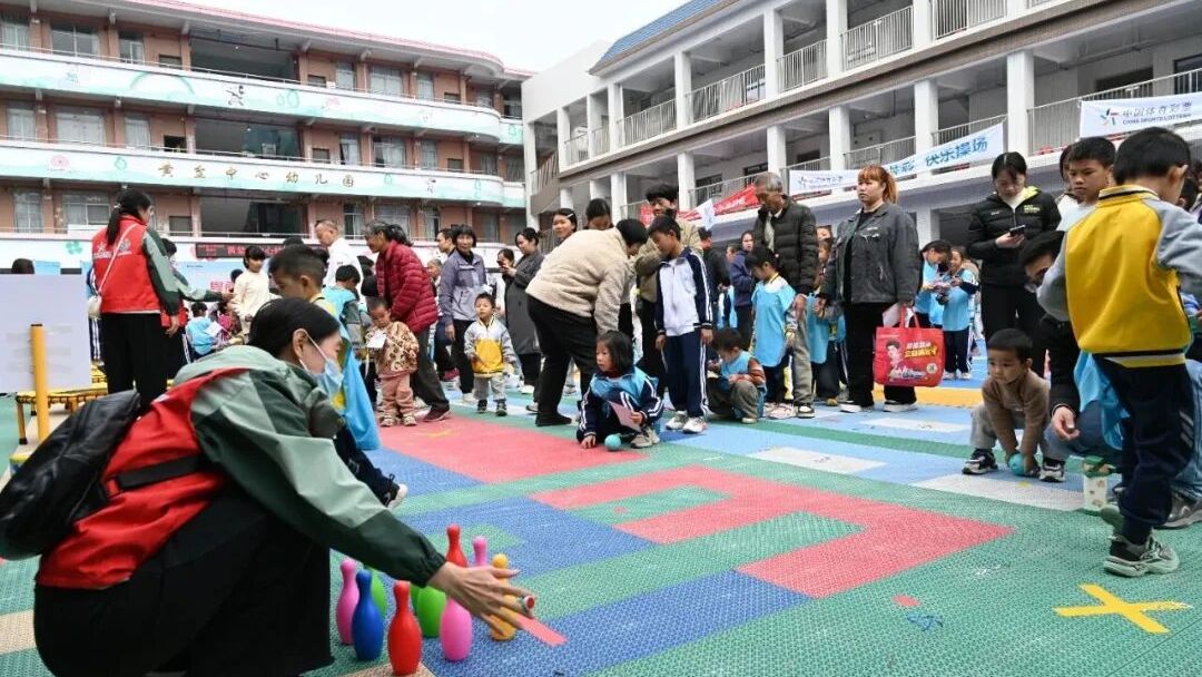 冠军助阵，童趣飞扬！广东“公益体彩 快乐操场”添彩萌娃体育梦想