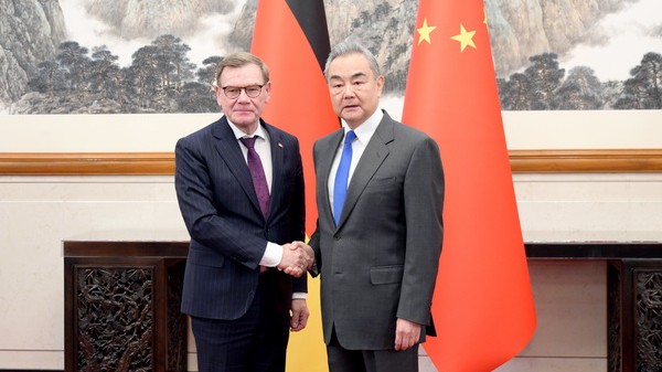 ​王毅同德国外长瓦德富尔会谈