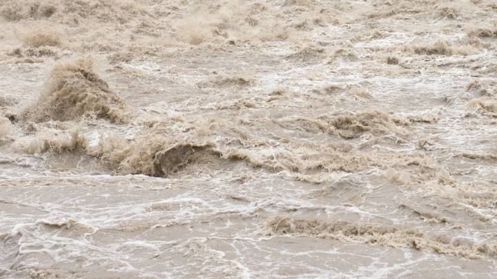 我国全面进入汛期，广东部分中小河流可能发生超警洪水