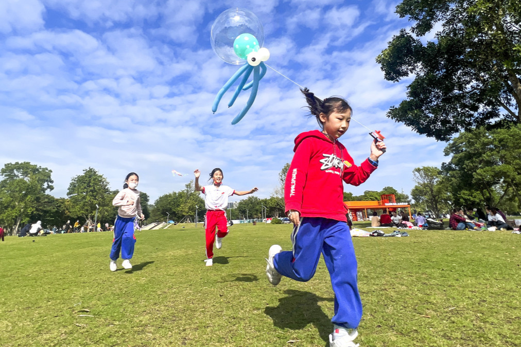 Shenzhen rolls out new measures to spur consumption