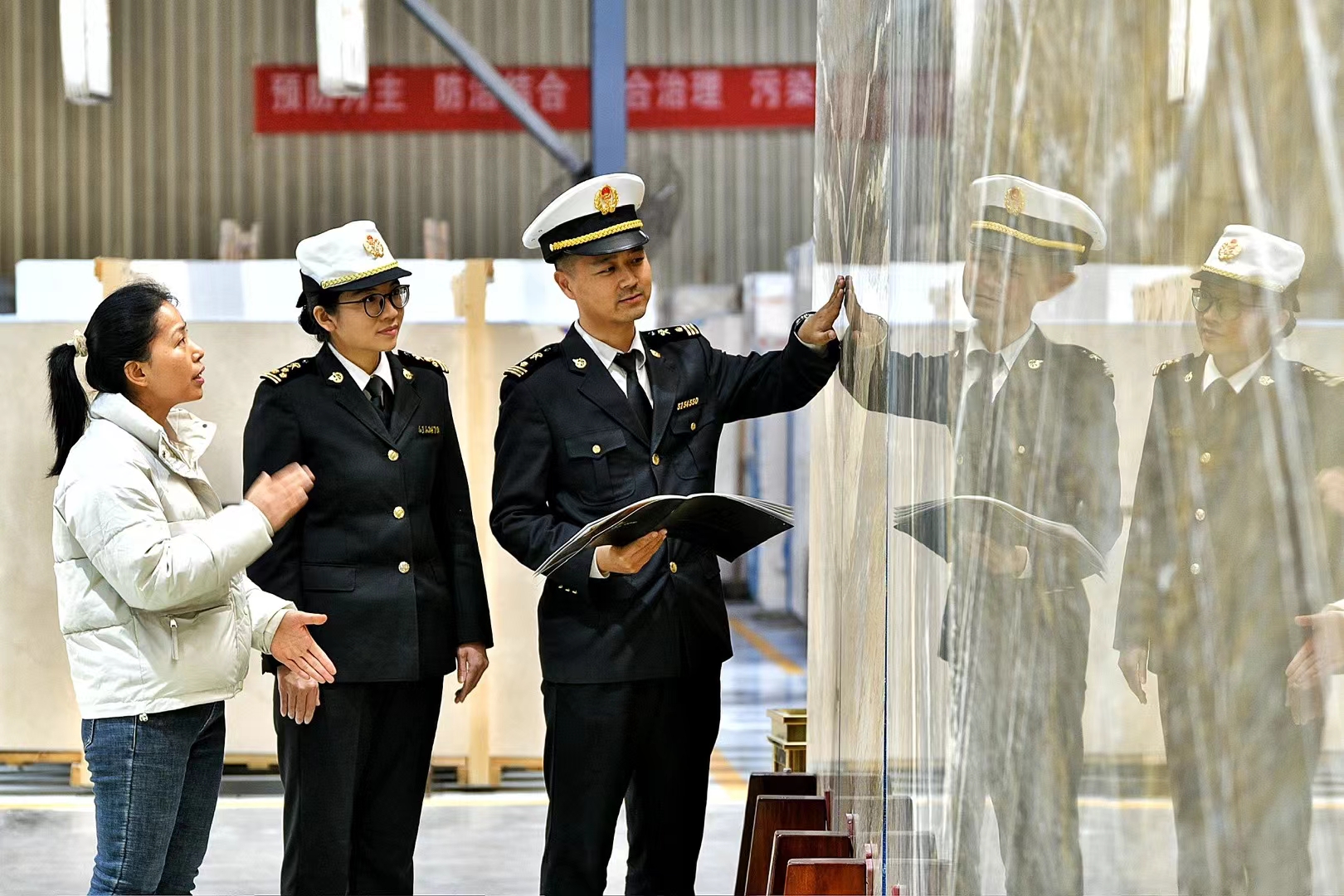 云浮海关多举措赋能绿色建材高效出口