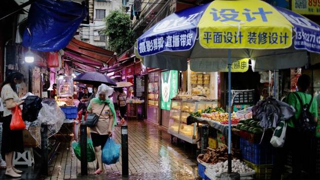 广东正式进入“龙舟水”时期，今明全省降雨有所减弱