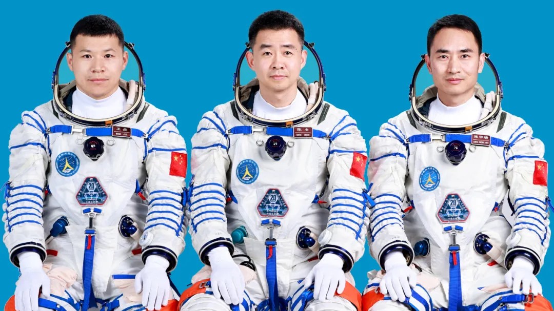 官宣！神二十航天员近日将择机实施第一次出舱活动