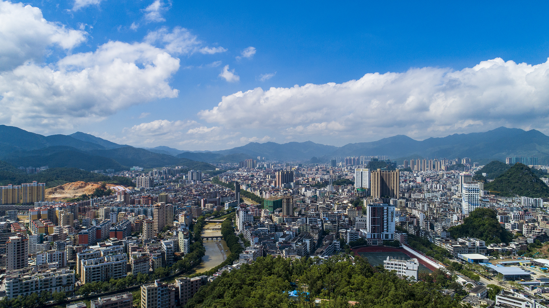 锲而不舍落实中央八项规定精神丨云浮市交通运输局举办“机关青年知行学堂”