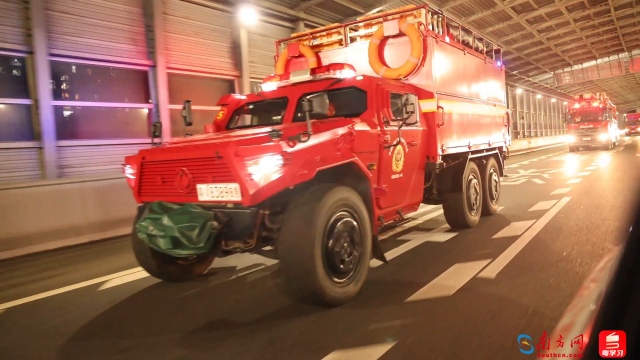 消防救援队伍连夜调动增援