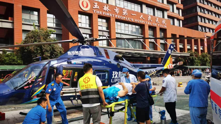 生死时速！两广跨省区首例ECMO患者直升机救援成功转运