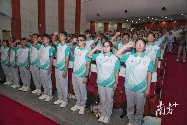 南方+ 姚志豪 拍摄