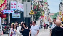 周末潮州店铺人气旺,安全生产如何做到? 周末潮州店铺人气旺,安全生产如何做到?