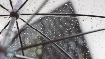 高考期间广东雷雨频繁!考生和家长请备好雨具提前出门 高考期间广东雷雨频繁!考生和家长请备好雨具提前出门