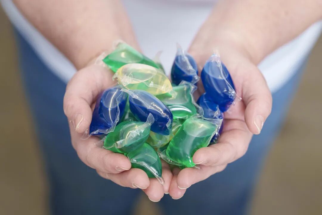 洗衣服时一个操作,灼伤眼角膜!这东西很多人爱用