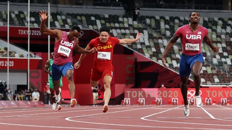 “飞人”苏炳添，迎来“交棒”时刻