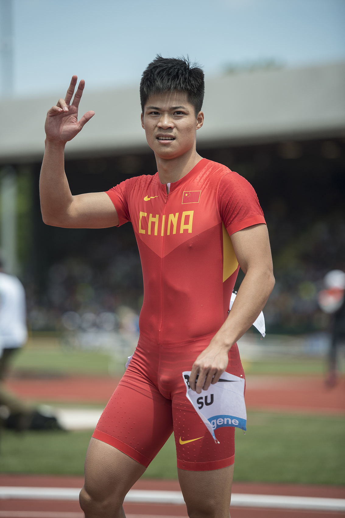 当地时间2015年5月30日,在美国尤金举行的2015年国际田联钻石联赛尤金站比赛,中国飞人苏炳添在男子100米比赛中,以9秒99的成绩获得季军。(图 视觉中国)