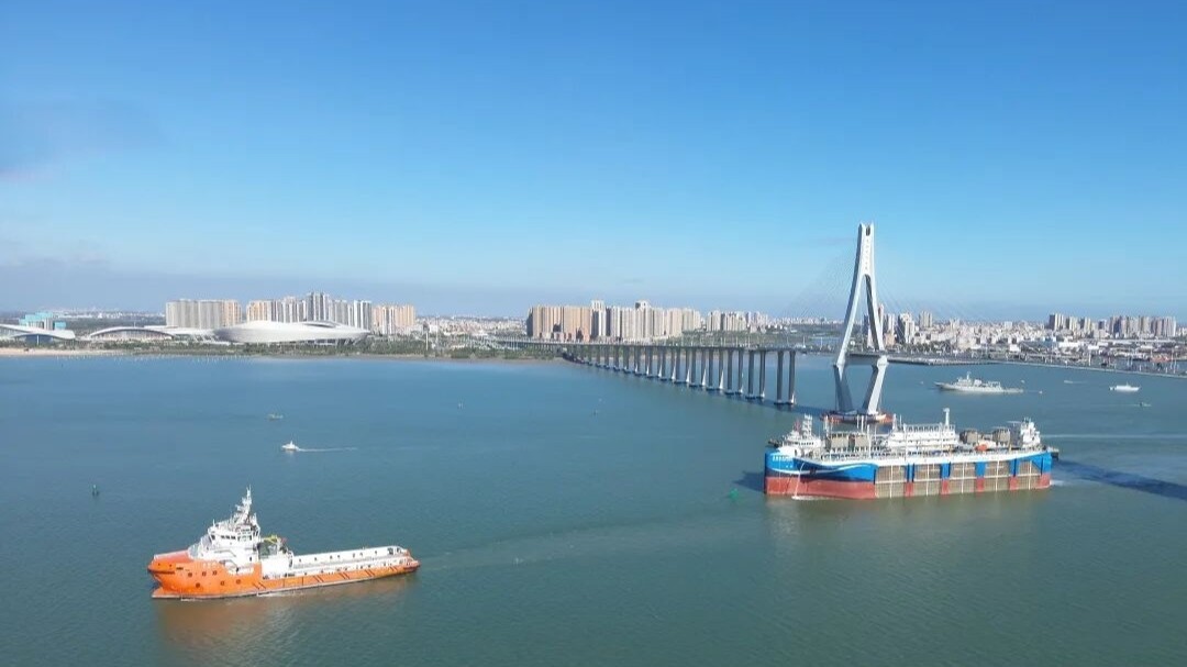 Innovative aquaculture vessel hits waters in south China's Guangdong