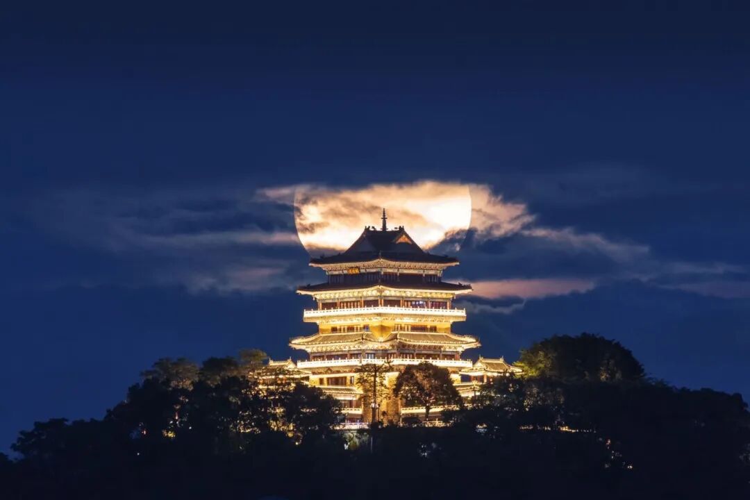 1614.系菲菲呀🌻（1404）月笼挂榜阁.jpg