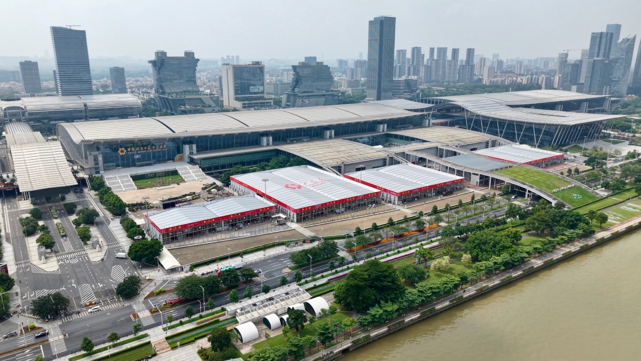 Faster clearance and tax refunds: Guangzhou Customs launches new measures to support Canton Fair