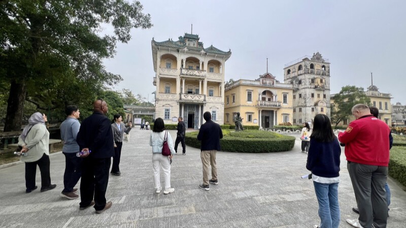 在中国侨都，国际友人看见如何让碉楼和村落“活”起来