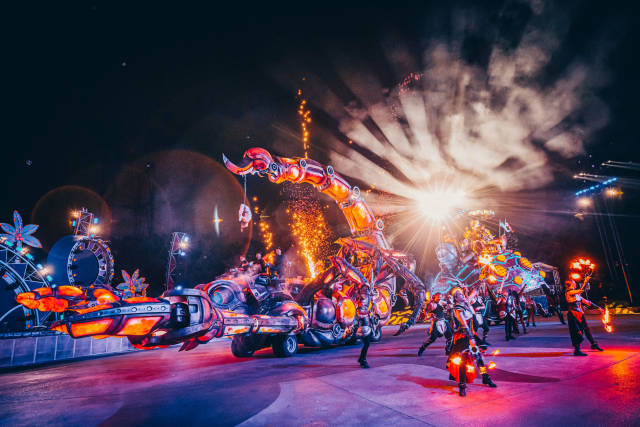 南方+ 张迪 拍摄