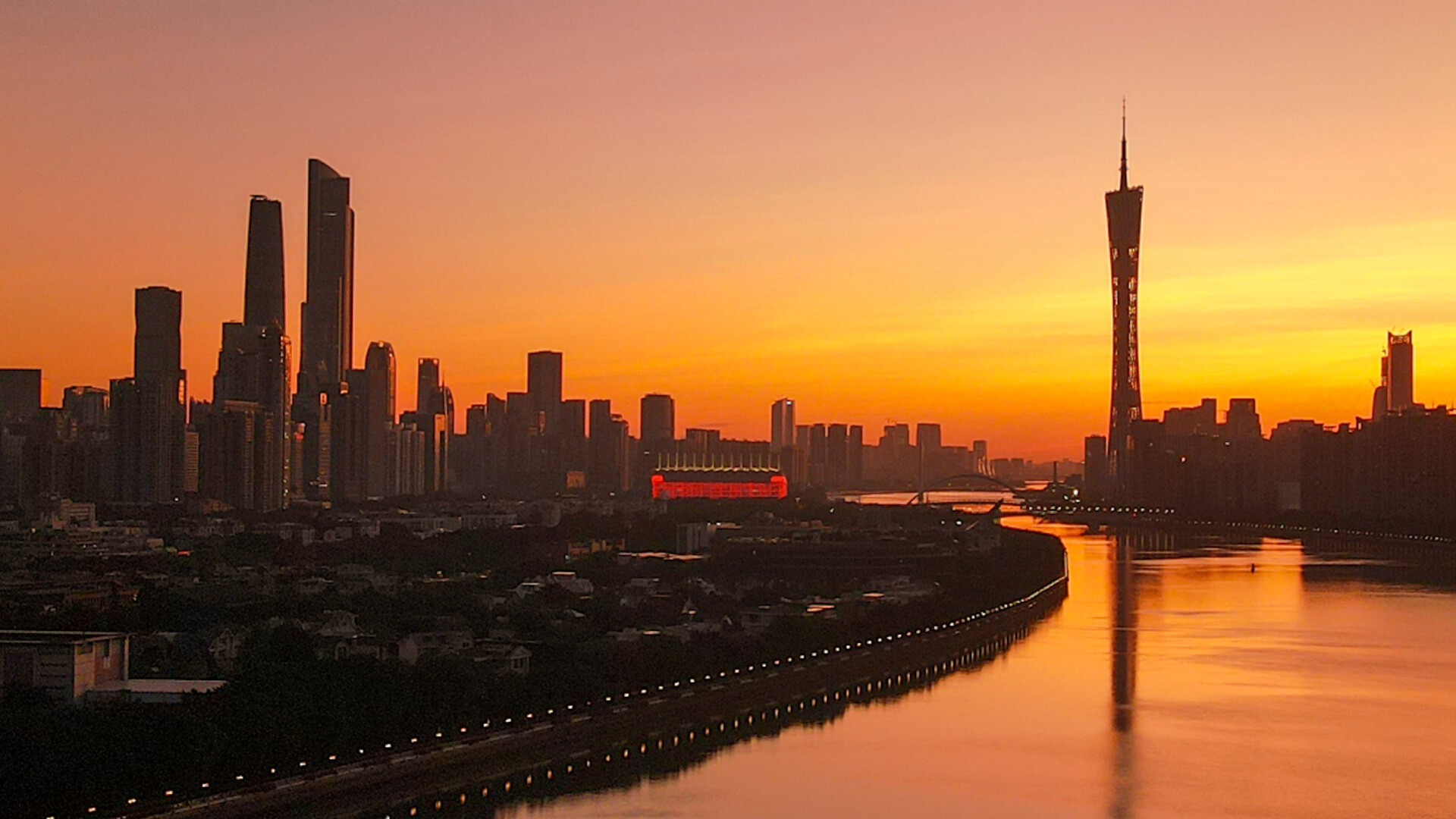 New flight route between China's Guangzhou, Indonesia's Surabaya officially launched