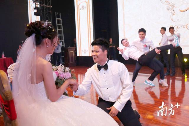 2017年10月10日，苏炳添与初恋林艳芳在中山古镇举办婚礼。 南方+ 叶志文 拍摄