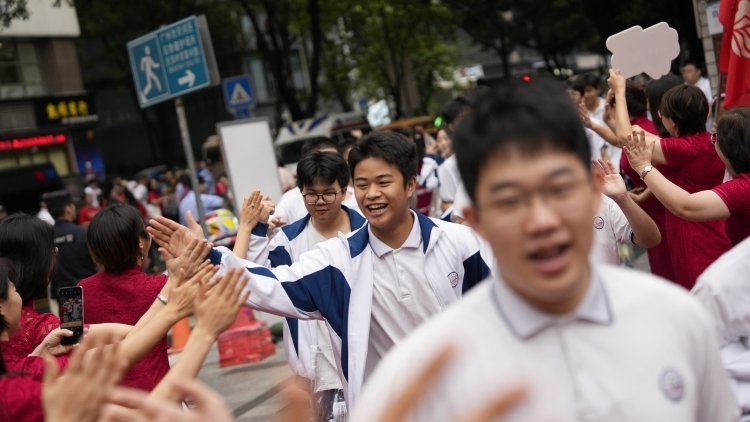 高考历史，难上热搜！题干多是文言文！