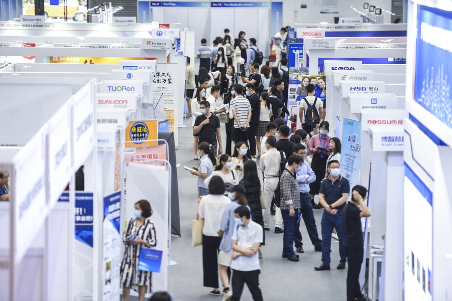 China's economic recovery helps stabilize employment: spokesperson