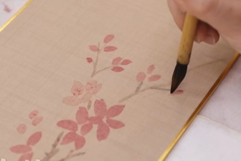 How to draw peach blossoms in Chinese brush painting