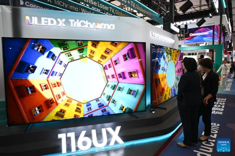 Guangdong : les innovations vertes reçoivent les faveurs des commerçants étrangers à la Foire de Canton