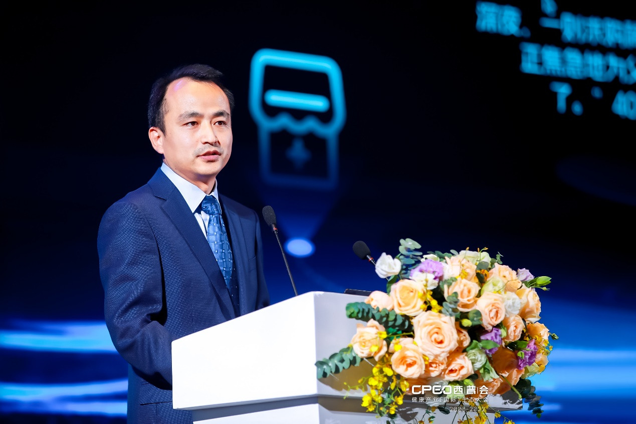 南方网>新闻>资讯>美团医药业务部总经理李锦飞在西普会现场发表演讲