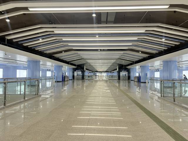 石碁南站是4个新建车站中最大的车站。