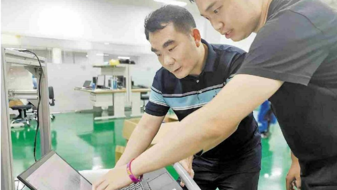 广东省五一劳动奖章获得者周斌：以科技为探月工程点“睛”