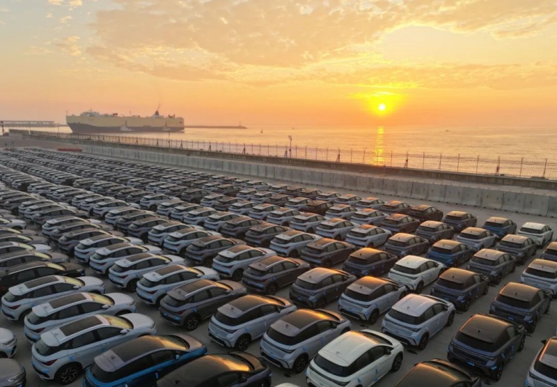 深圳4万亿台阶2.jpg