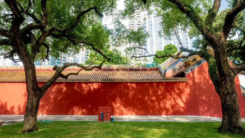 In Pics | Stroll along the red buildings to explore old Guangzhou
