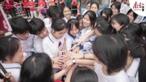 鲜衣怒马,少年赶考!广东70多万考生今日参加高考 鲜衣怒马,少年赶考!广东70多万考生今日参加高考
