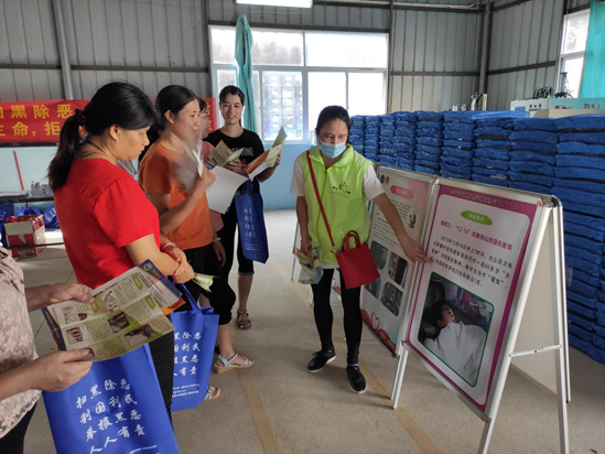 772709c92bf1624f5c56.png blob.png