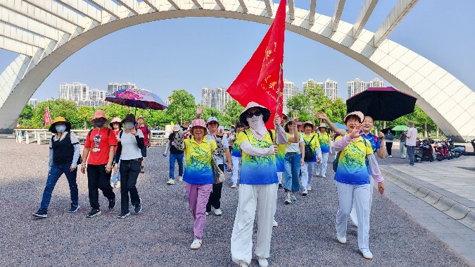 乐享银龄：广东开展中国体育彩票“九九重阳”第二届广东省老年人徒步大会活动