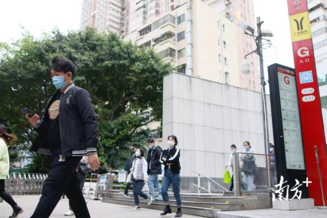 南方+ 何志豪 拍摄