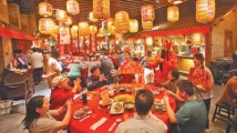 锦绣中国年:欢乐祥和过年 市场供需两旺 锦绣中国年:欢乐祥和过年 市场供需两旺