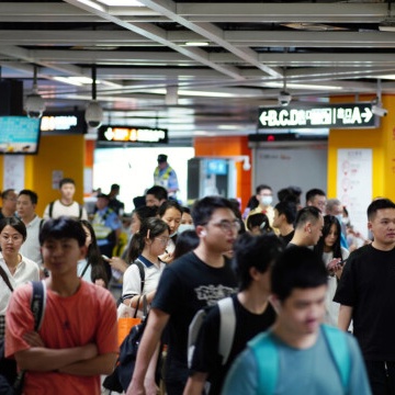 Guangzhou Metro to extend service hours for May Day holiday