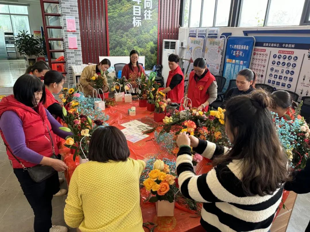 依托新时代文明实践站，黄布村举办各类丰富的文明实践活动。通讯员供图