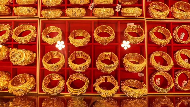 美股期货突然拉升！黄金下跌