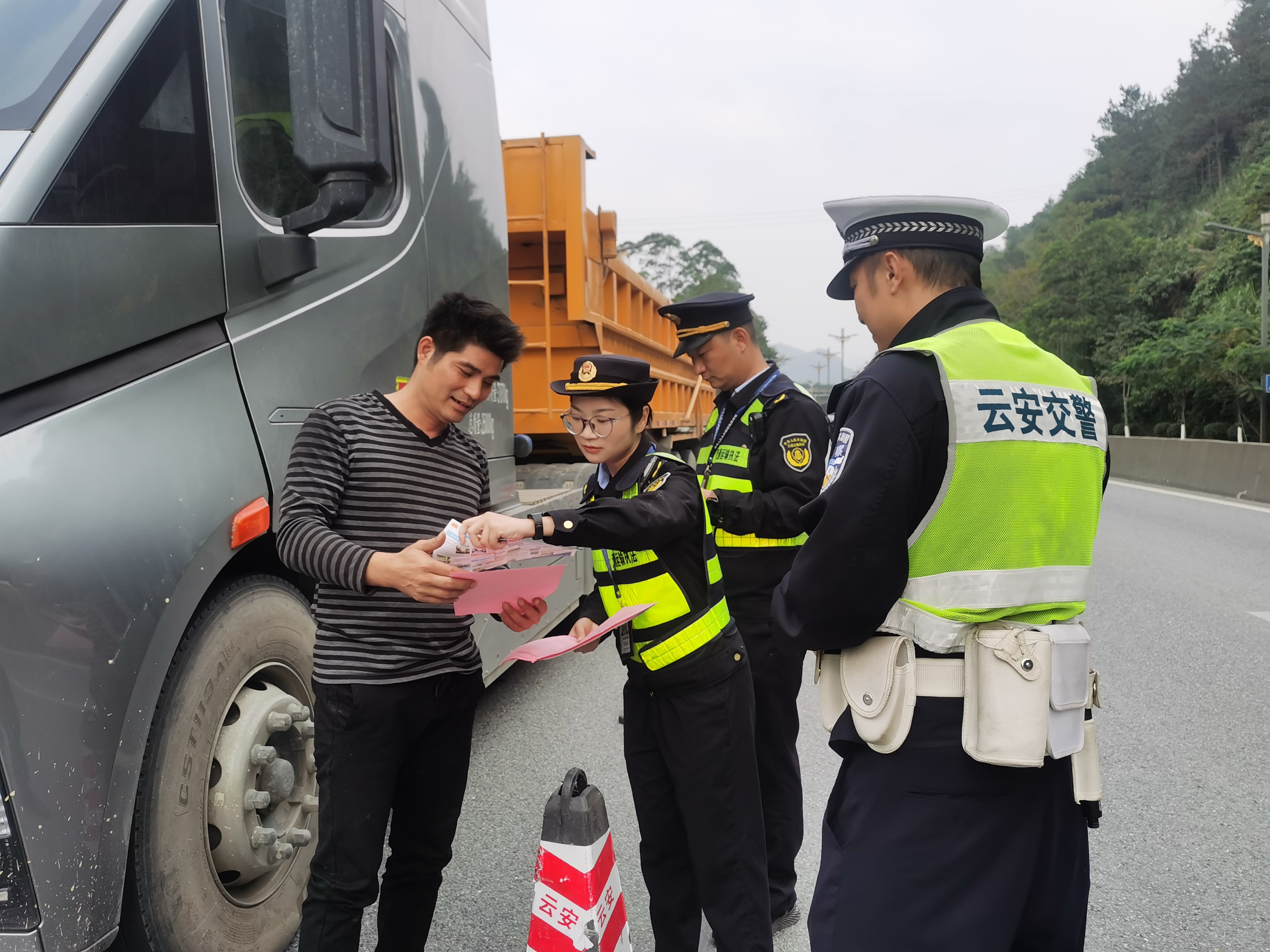 云安区开展安全执法攻坚行动