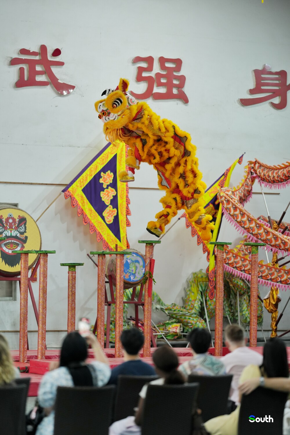    南方+ 廖明璨 拍摄